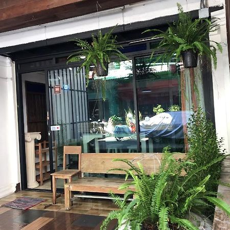 Lanna Hostel Τσιάνγκ Μάι Εξωτερικό φωτογραφία