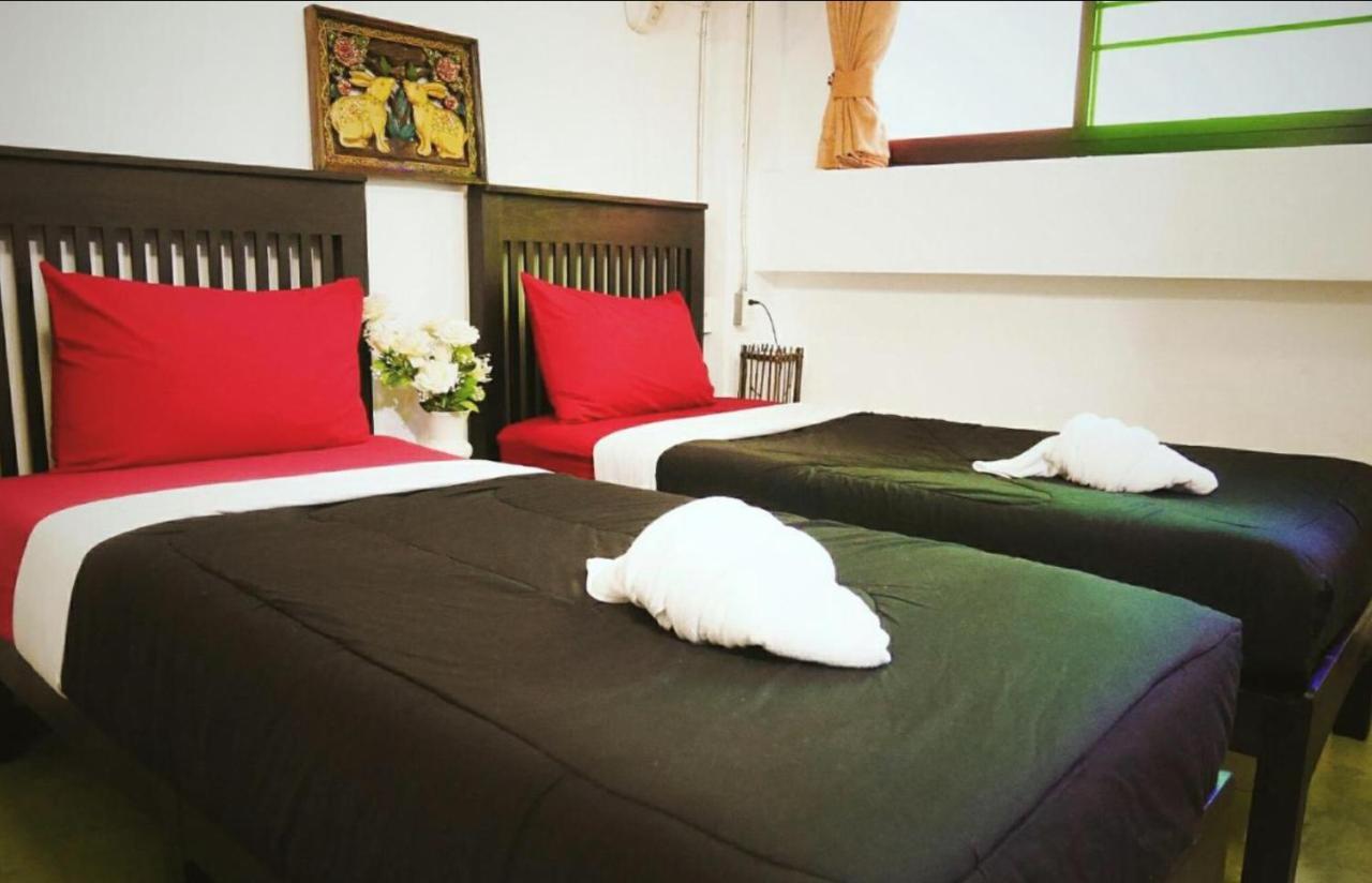 Lanna Hostel Τσιάνγκ Μάι Εξωτερικό φωτογραφία