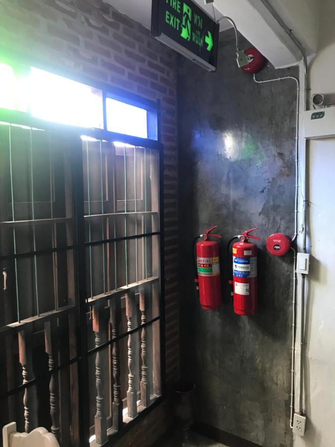 Lanna Hostel Τσιάνγκ Μάι Εξωτερικό φωτογραφία