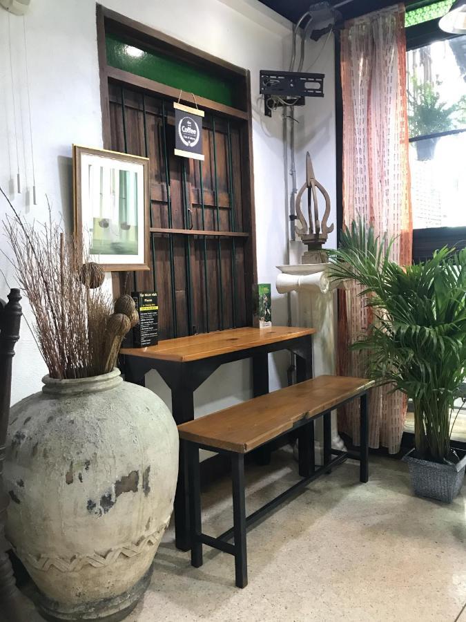 Lanna Hostel Τσιάνγκ Μάι Εξωτερικό φωτογραφία