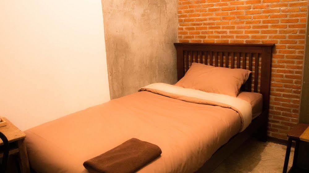Lanna Hostel Τσιάνγκ Μάι Εξωτερικό φωτογραφία