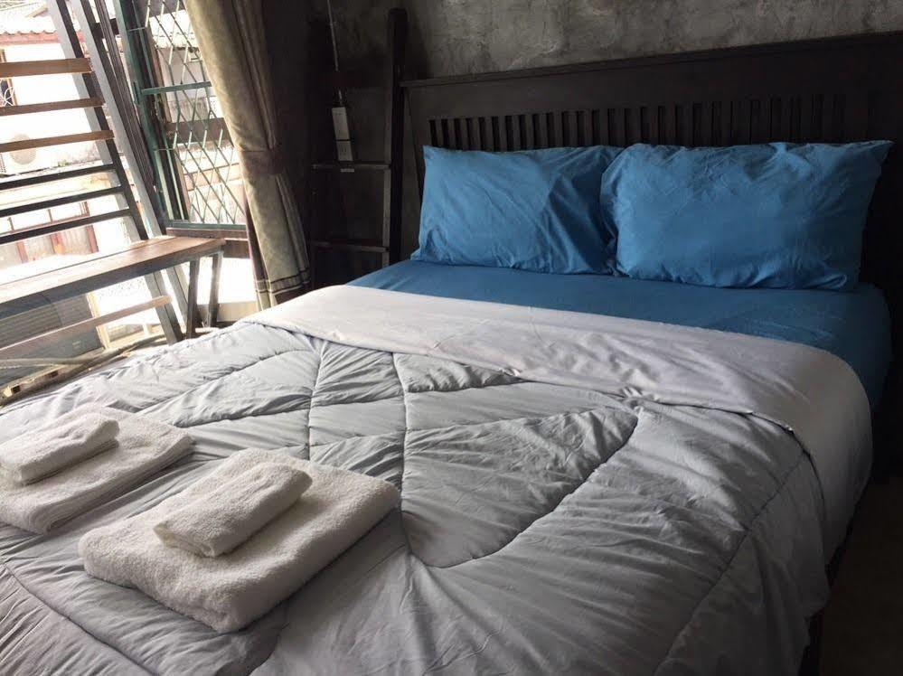 Lanna Hostel Τσιάνγκ Μάι Εξωτερικό φωτογραφία